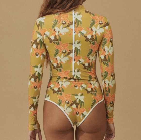 New Acacia Waimea Ehukai Piped Rashguard Surf Suit XL One-Piece Swimsuit Orchid - Picture 3 of 16